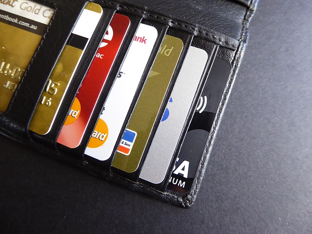 クレジットカード8枚のメリットとデメリットを解説